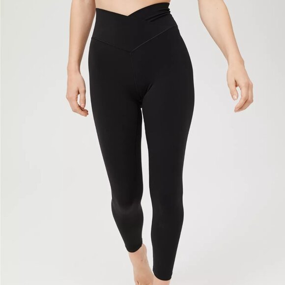 NWT Aerie Offline Real Me High Waisted Crossover Legging in Black - Size Small - Picture 2 of 11